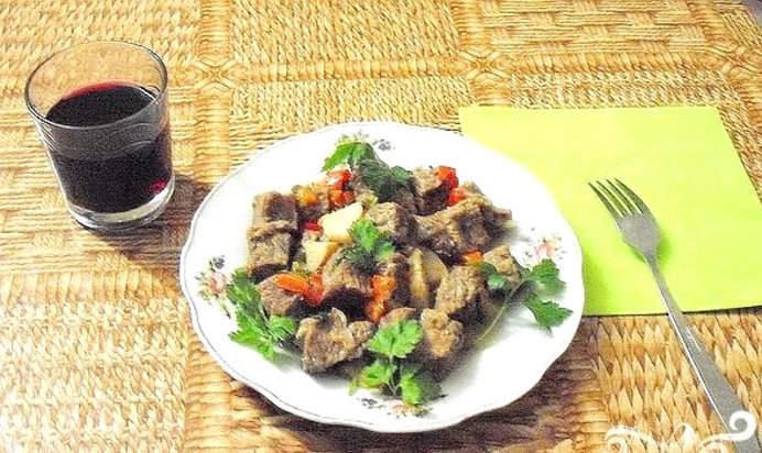 Гуляш из телятины