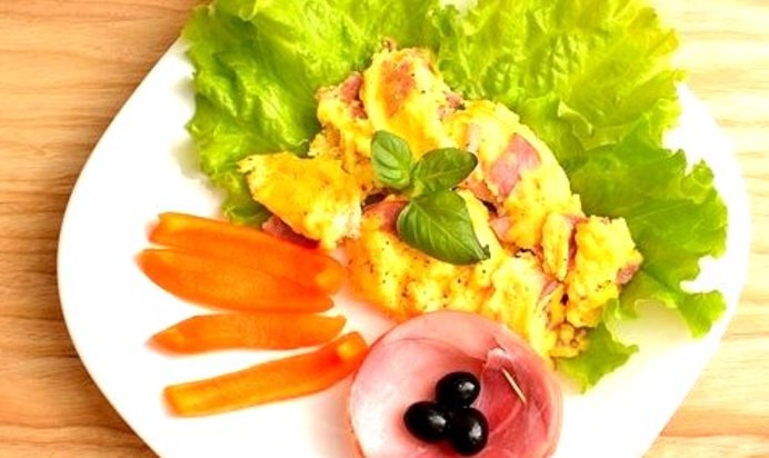 Омлет без молока в микроволновке