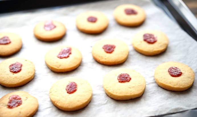 Песочное печенье с джемом