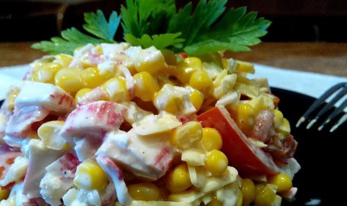 Салат Дипломат с крабовыми палочками