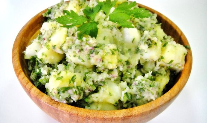 Картофельный салат с луком