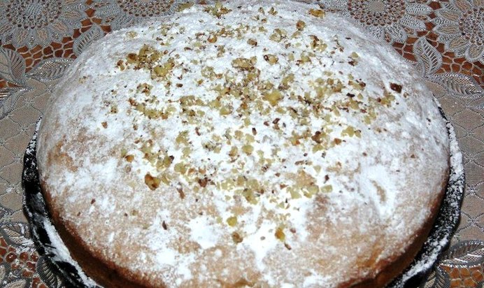 Яблочный пирог с грецкими орехами