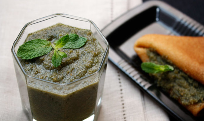 Сладкий мятный песто