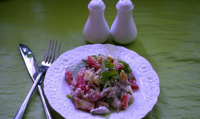 Салат с фетаской и курицей