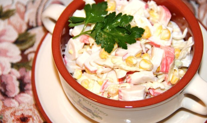 Крабовый салат с капустой