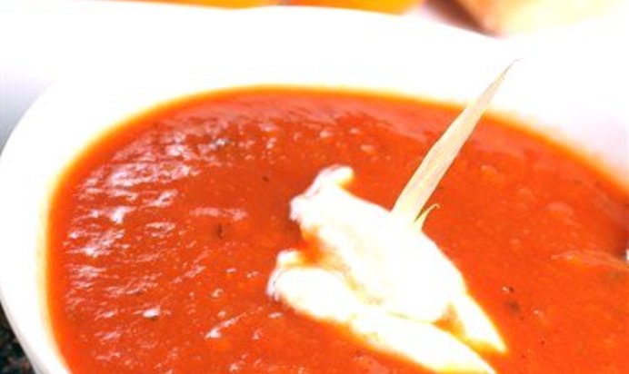 Суп-пюре из свежих помидоров и рыбы