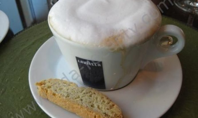 Кофе латте Малиновый трюфель