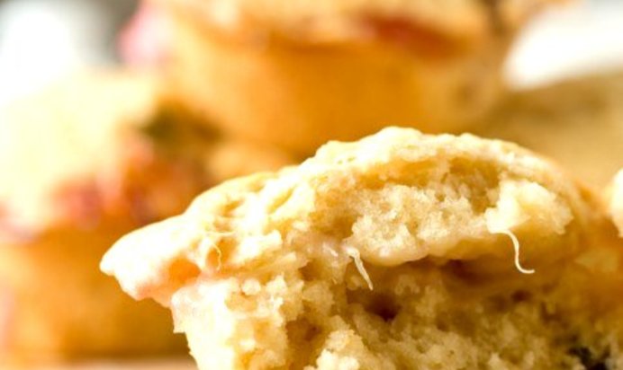 Фисташковые пирожные с карамелью