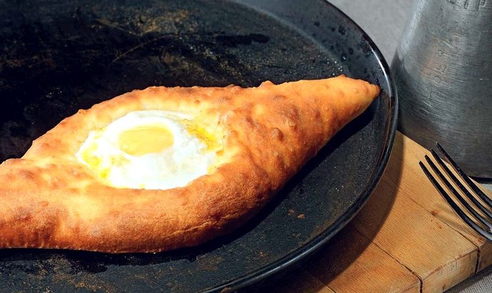 Аджарские хачапури по‑батумски