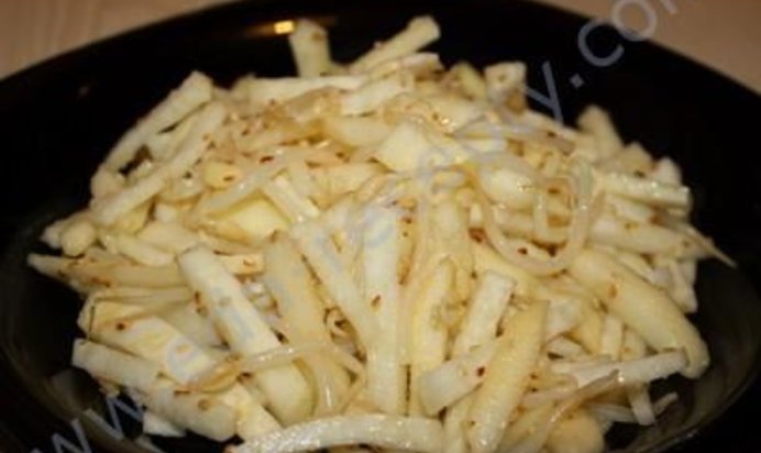 Салат из кольраби