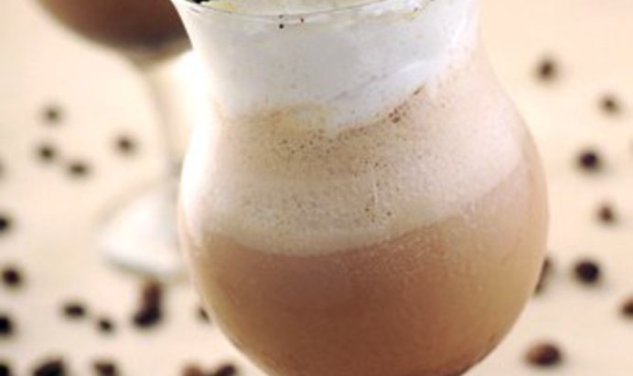 Освежающий холодный кофе