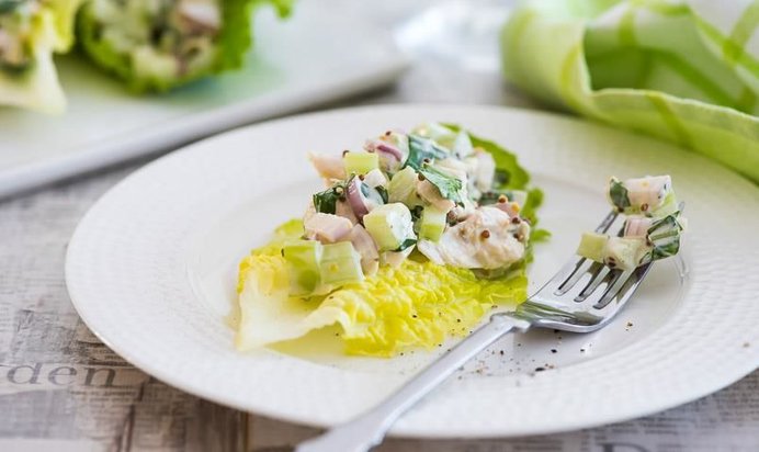 Классический салат с курицей