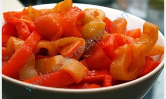 Лечо из болгарского перца с томатной пастой на зиму