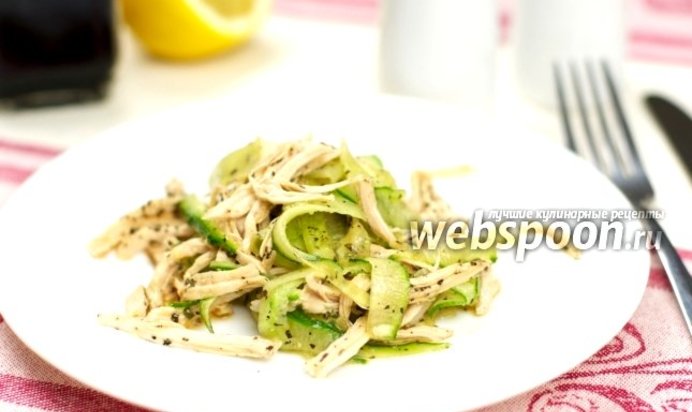 Салат с курицей и огурцом