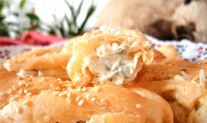 Эклеры с сырной начинкой