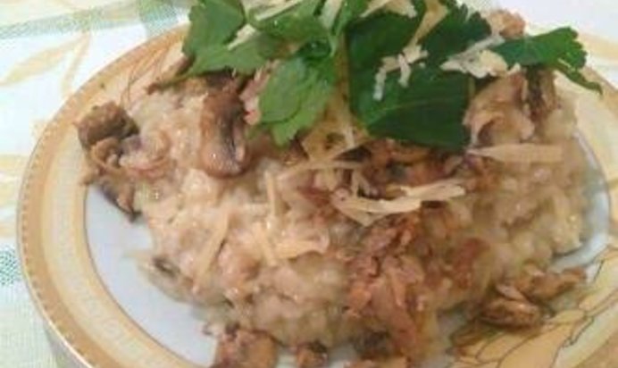 Ризотто с тунцом и шампиньонами
