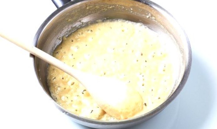 Соус бешамель с мускатным орехом
