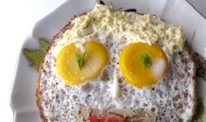 Яичница с гречкой