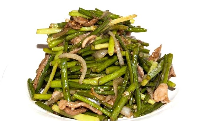 Салат из стрелок чеснока