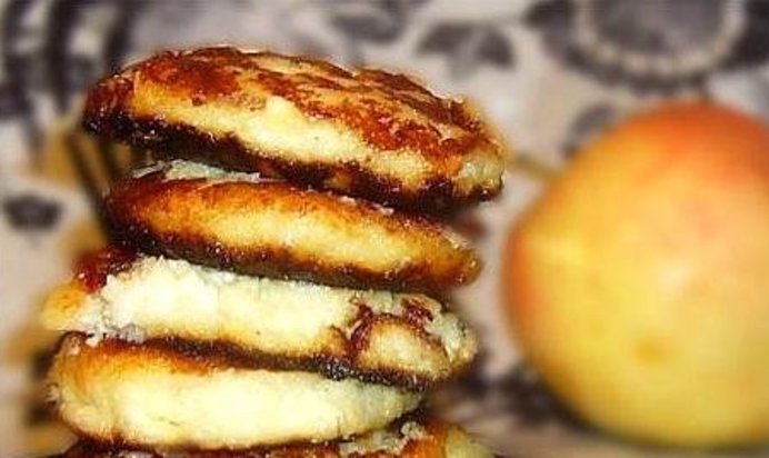 Сырники с яблоками