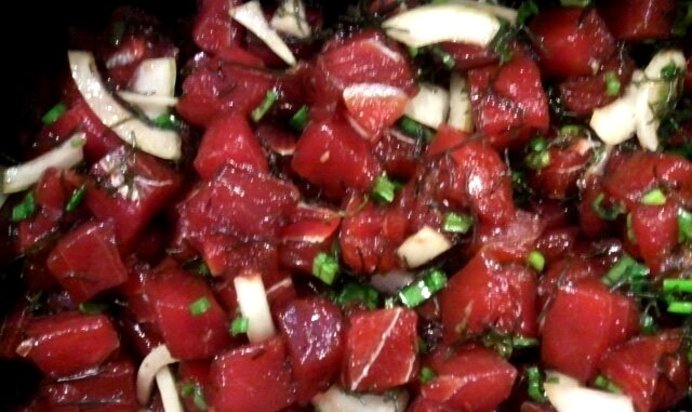 Гавайский тартар из тунца (Ahi poke)