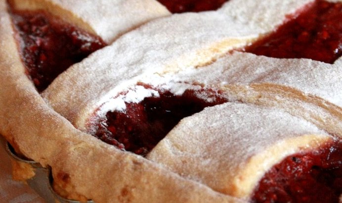 Ягодный пирог на сметанном тесте