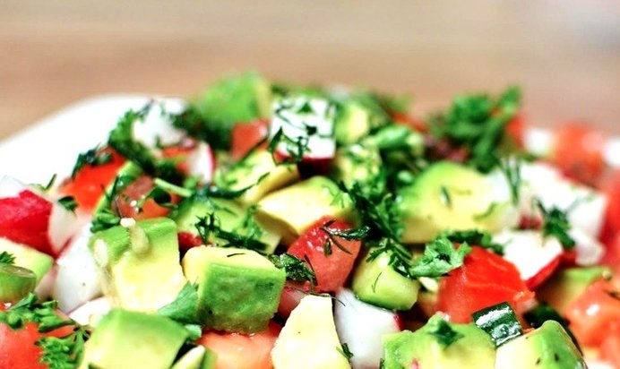 Постный салат из авокадо