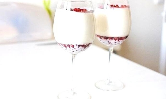 Сметанное желе с гранатом