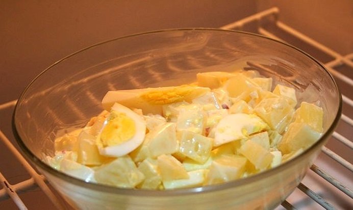 Cалат картофельный с яйцом