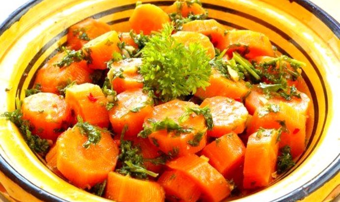 Морковь в кленовом сиропе со свежим укропом