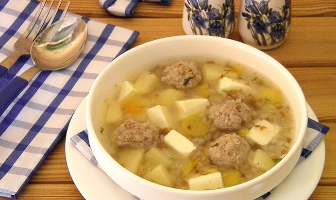Сырный суп с фрикадельками