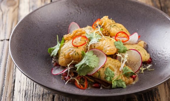 Салат с хрустящим кальмаром