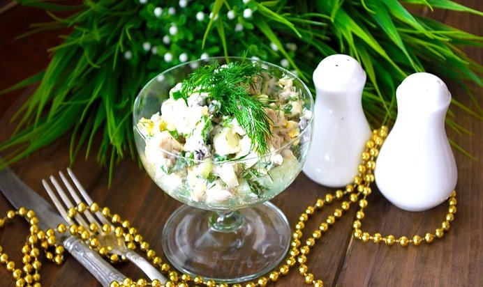 Салат с мясом и огурцом