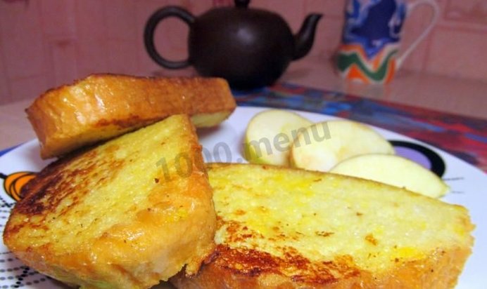 Сладкие гренки с яйцом и молоком