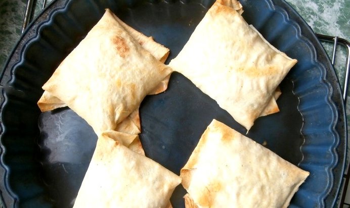 Хачапури из лаваша с сыром