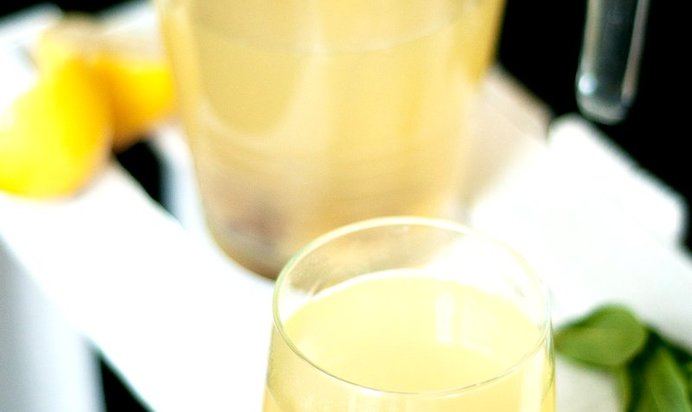 Лимонад с имбирем и медом