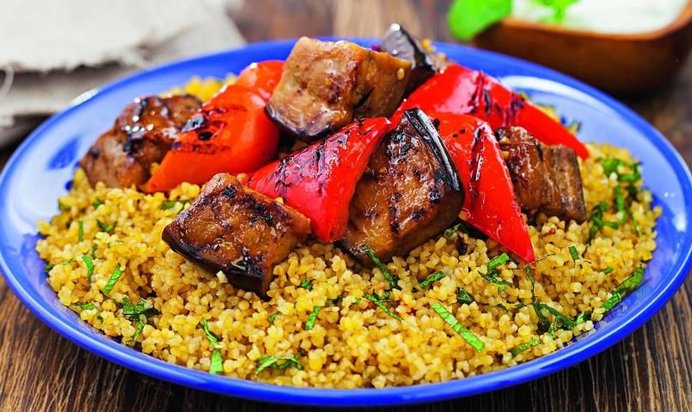 Пряные овощи с лимонным булгуром