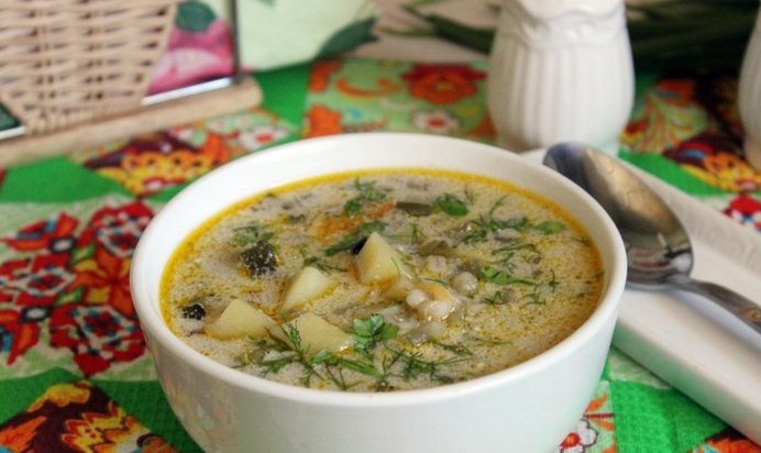 Рассольник с сушеными грибами