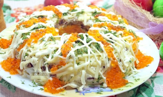 Салат с курицей «Пасхальный»