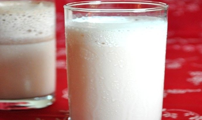 Молочный коктейль с сиропом