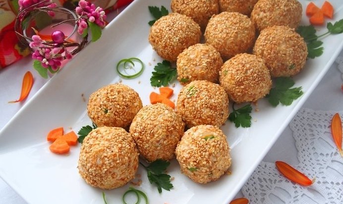 Салатные шарики «А-ля мимоза»