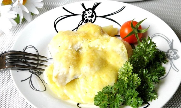 Рыба под соусом Бешамель в духовке