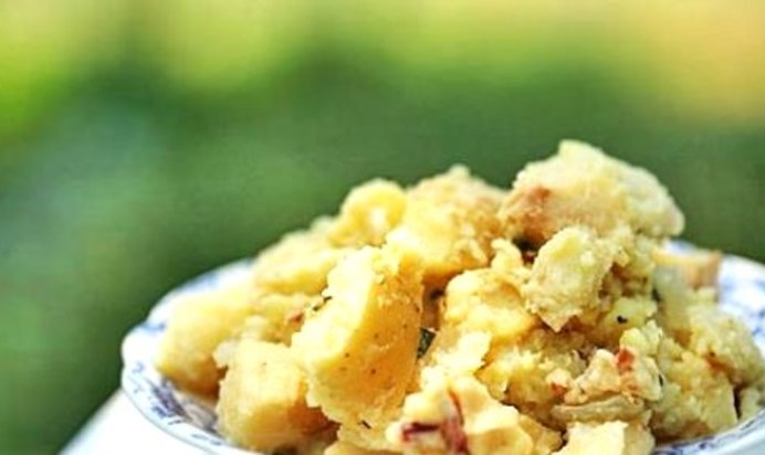 Салат с яблоками и картофелем