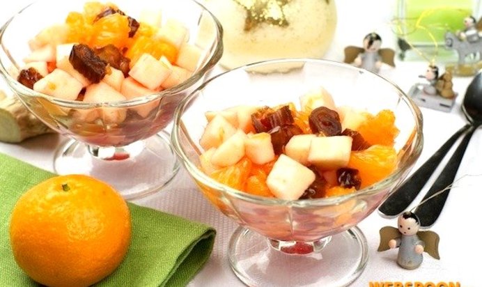 Салат из мандаринов с имбирным соусом