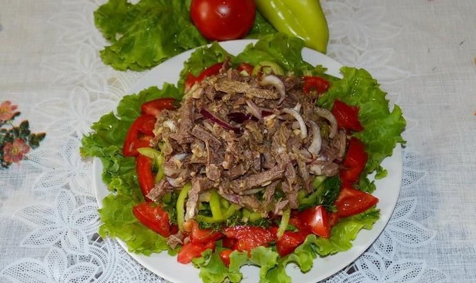 Салат с говядиной и болгарским перцем