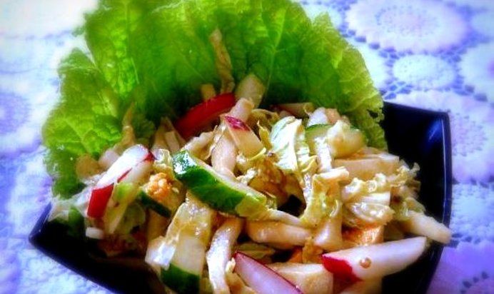 Салат из пекинской капусты