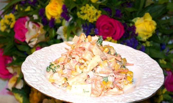 Салат Восторг с курицей