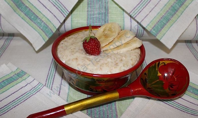 Овсяная каша с бананом