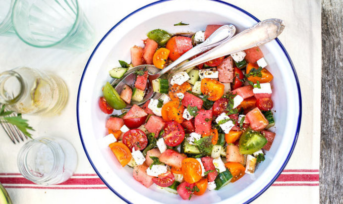 Греческий салат с арбузом