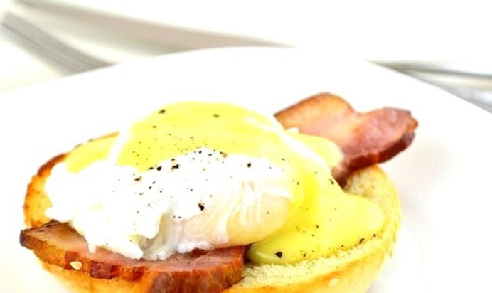Яичница по-бенедиктински